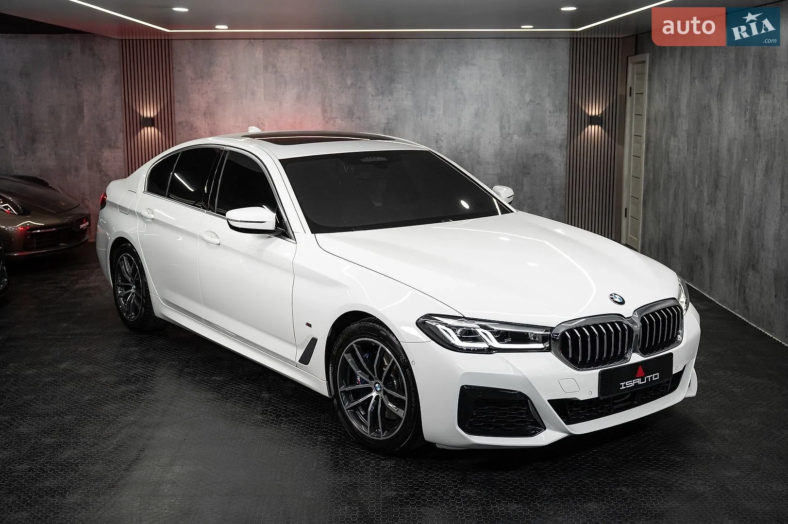 2022 BMW 5er - фото 1