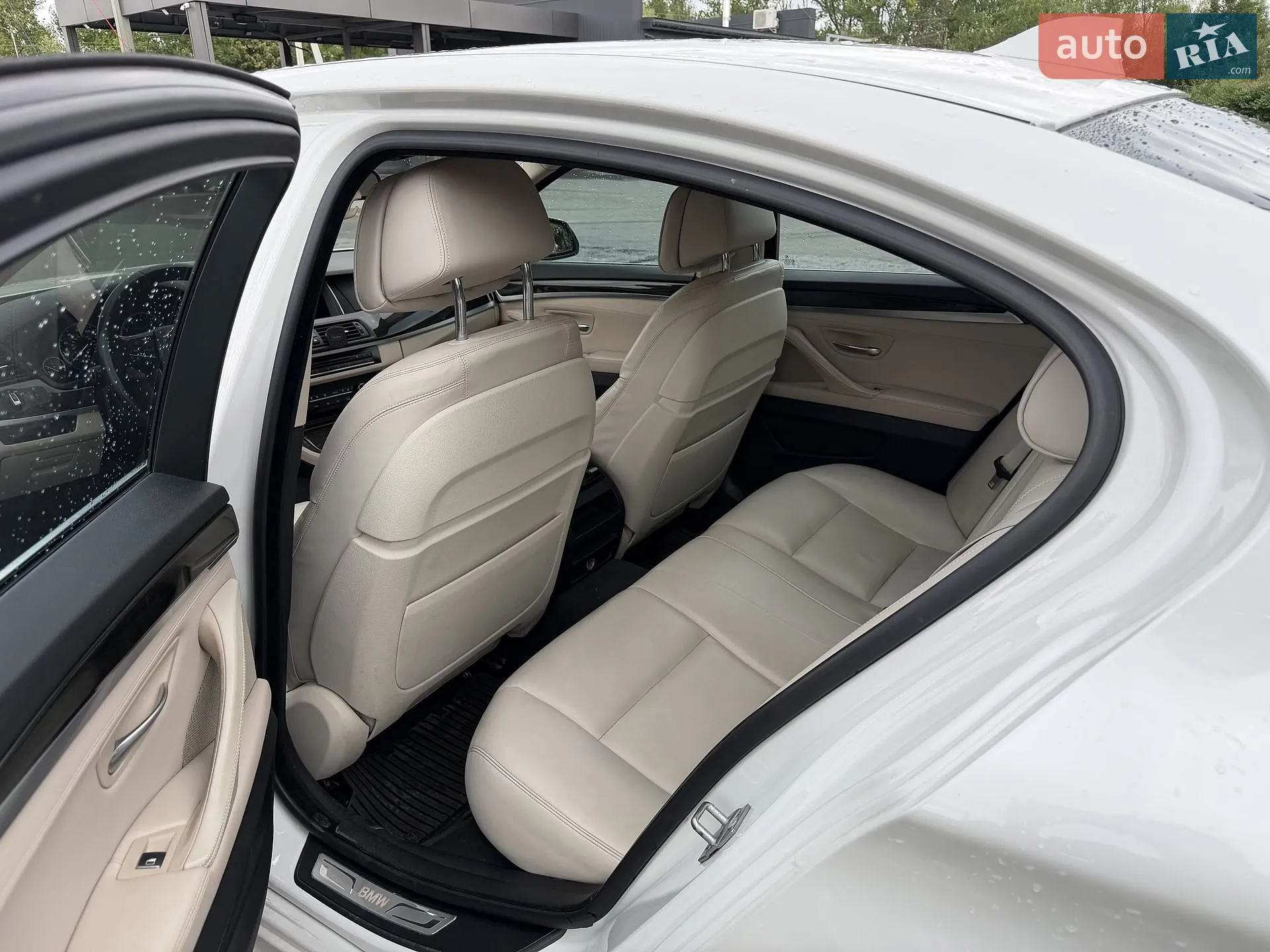 2013 BMW 5er - мініатюра 13