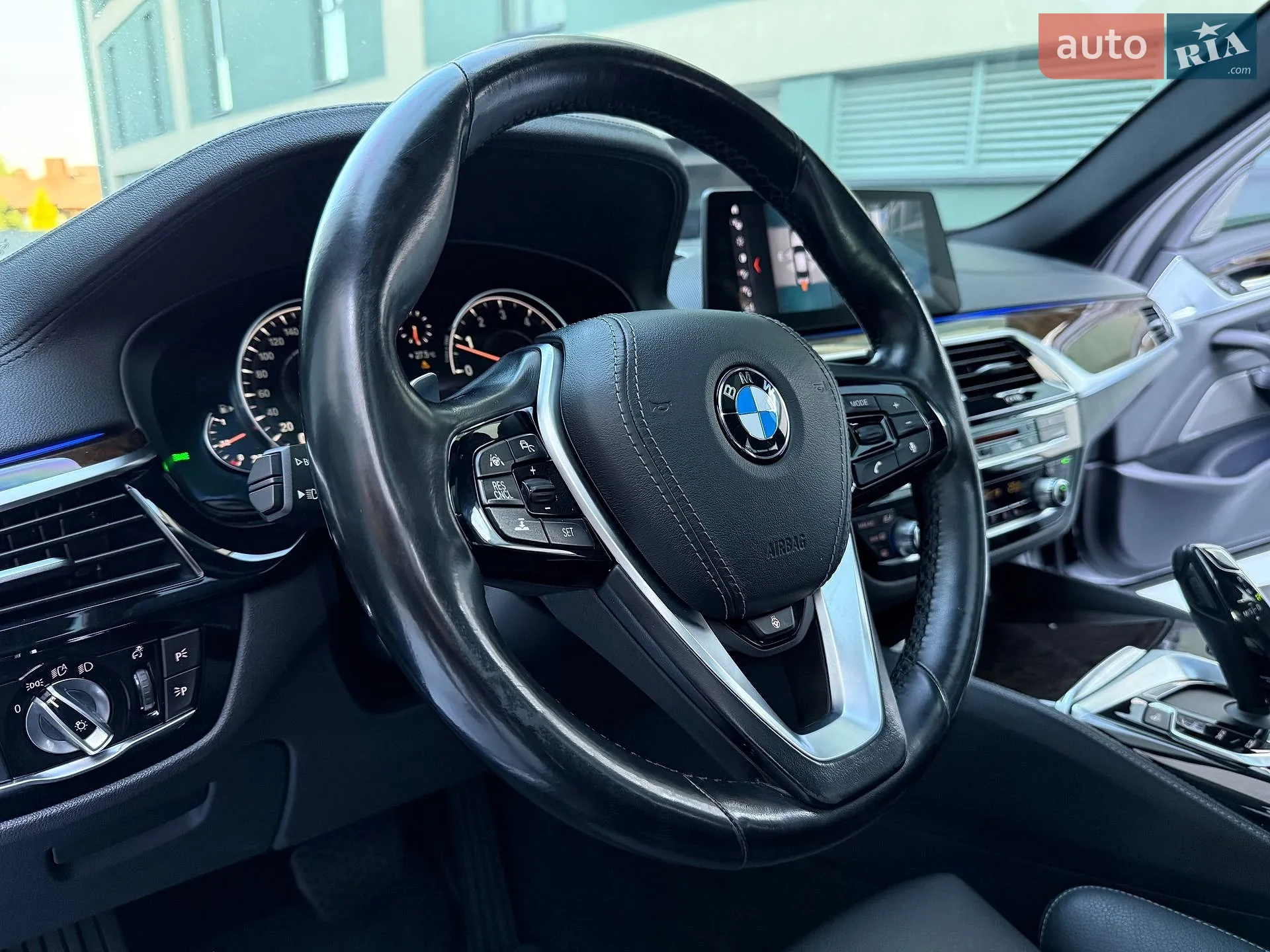 2017 BMW 5er - мініатюра 26