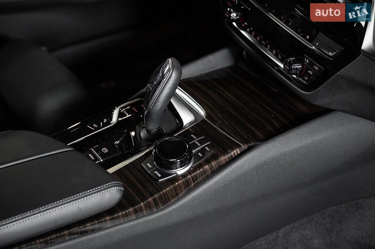 2020 BMW 5er - мініатюра 26