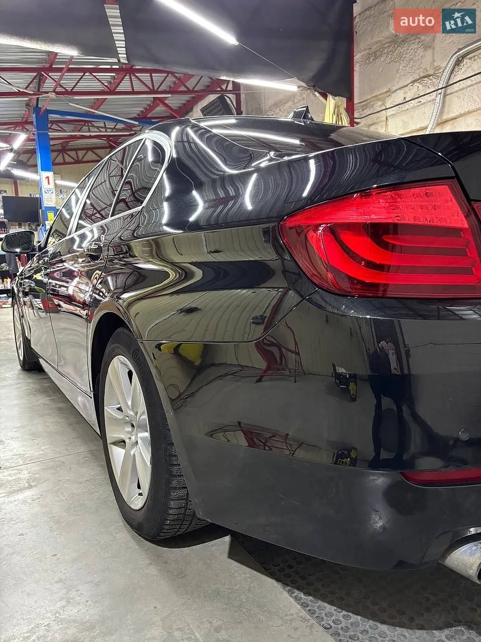 2010 BMW 5er - мініатюра 4