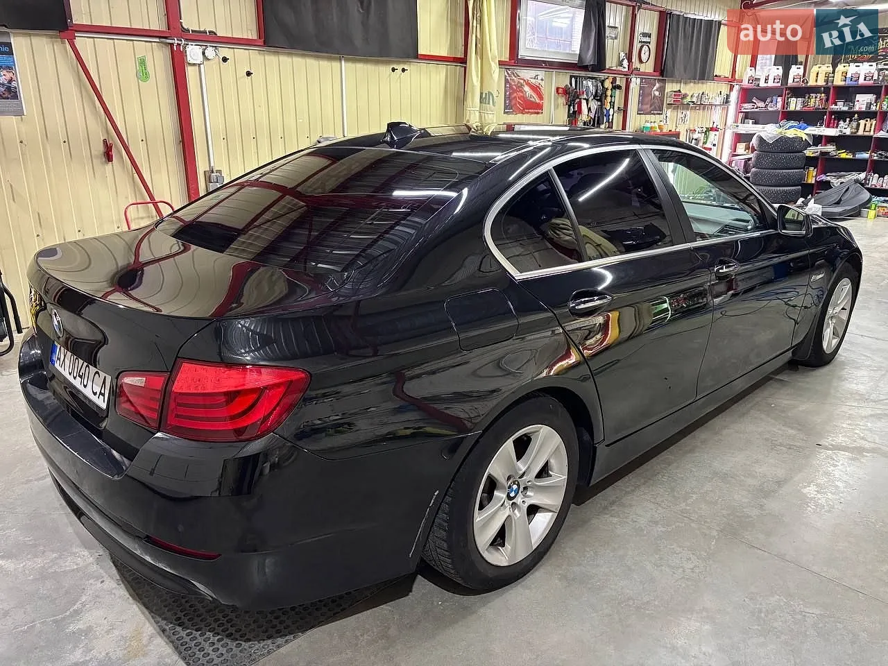 2010 BMW 5er - мініатюра 5