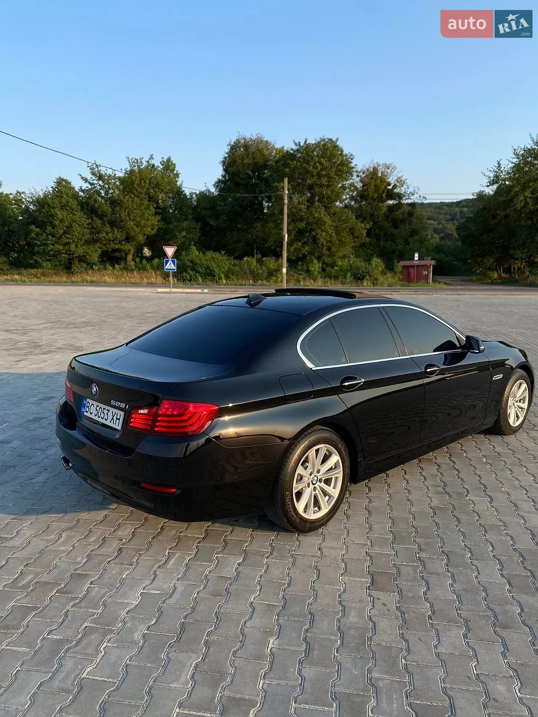 2015 BMW 5er - мініатюра 16