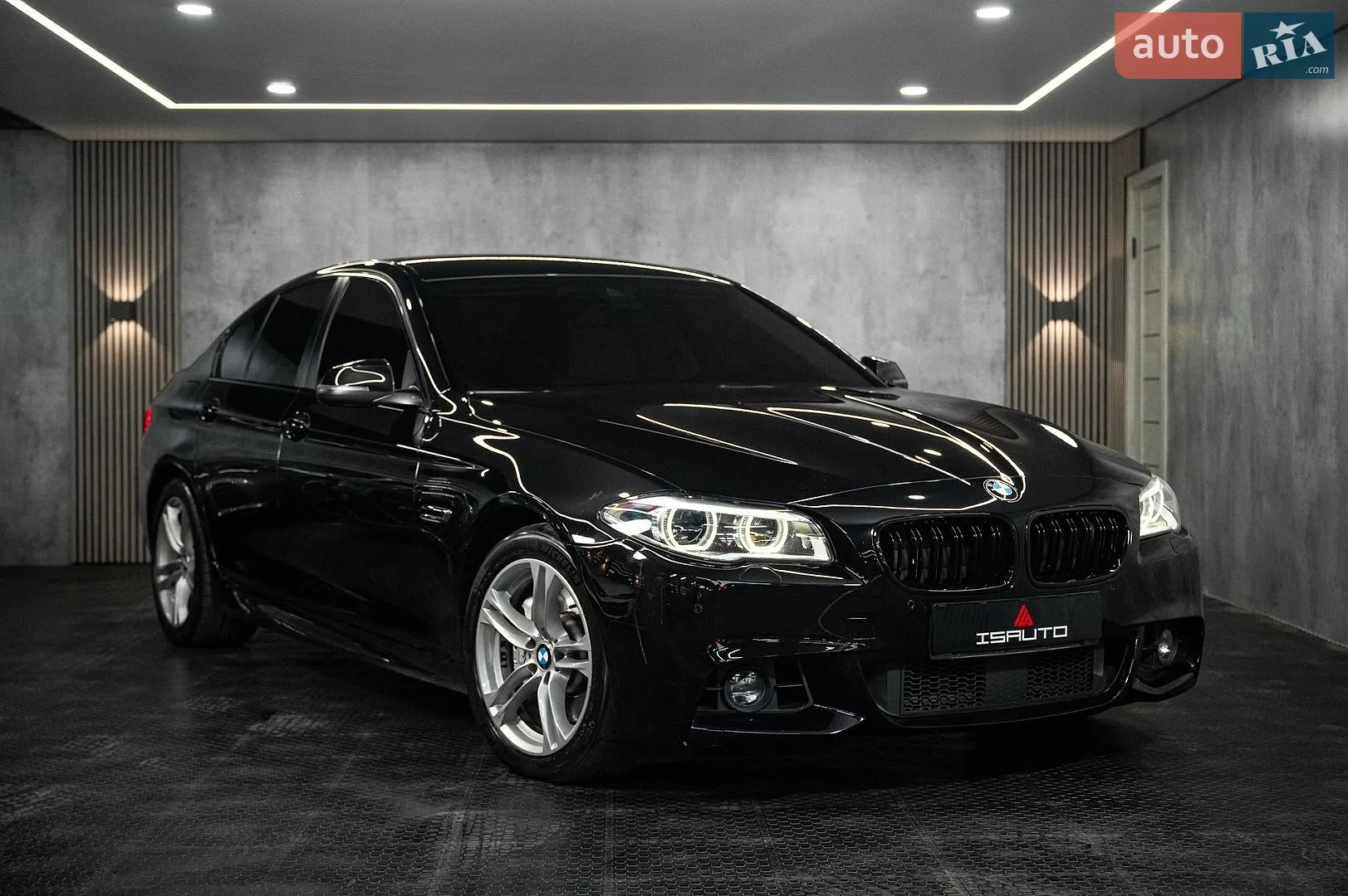 2013 BMW 5er - мініатюра 2
