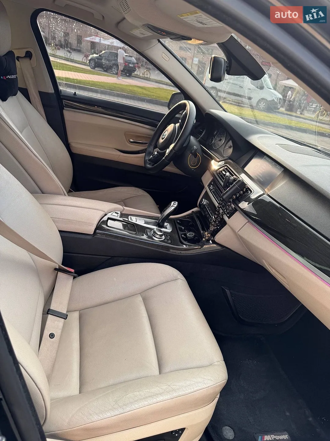 2011 BMW 5er - мініатюра 10