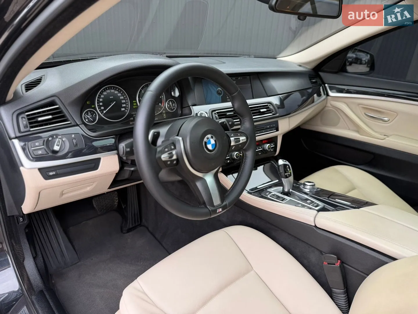 2012 BMW 5er - мініатюра 26