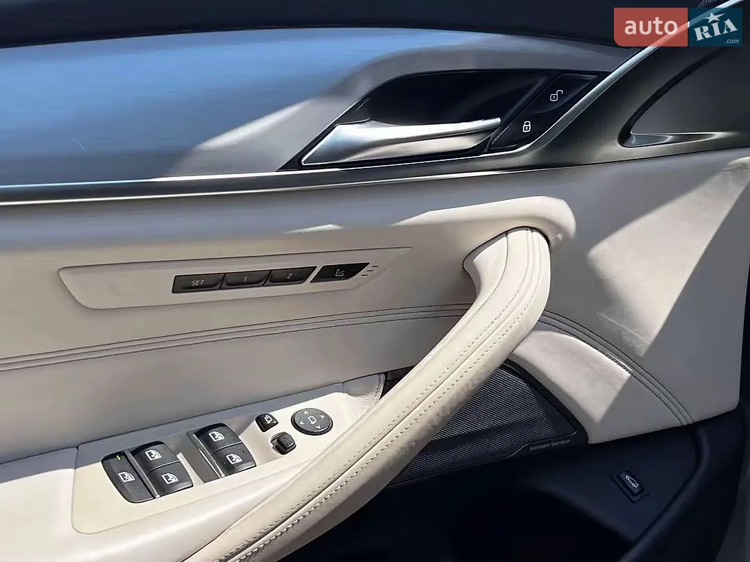 2017 BMW 5er - мініатюра 12