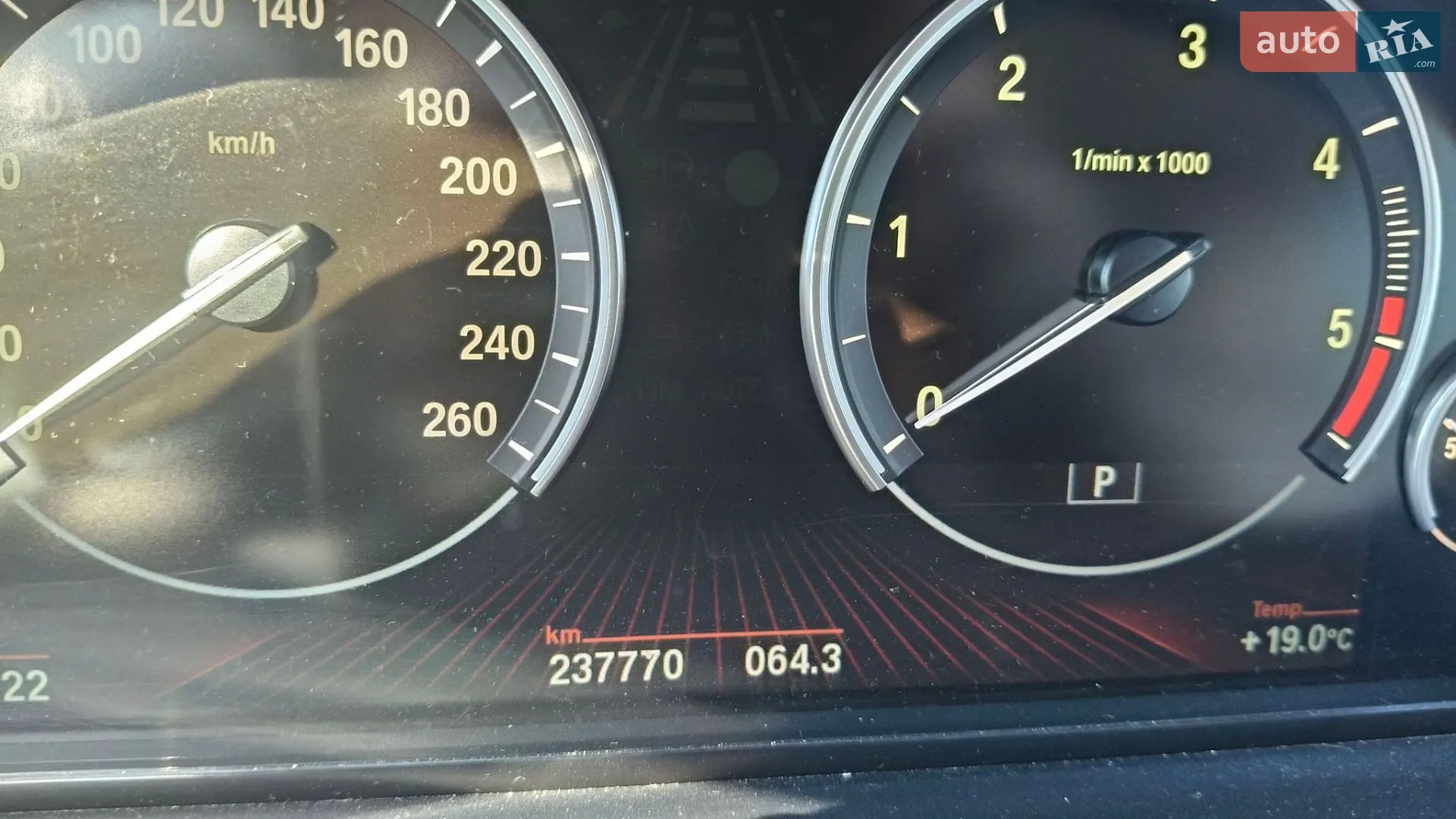 2010 BMW 5er - мініатюра 21