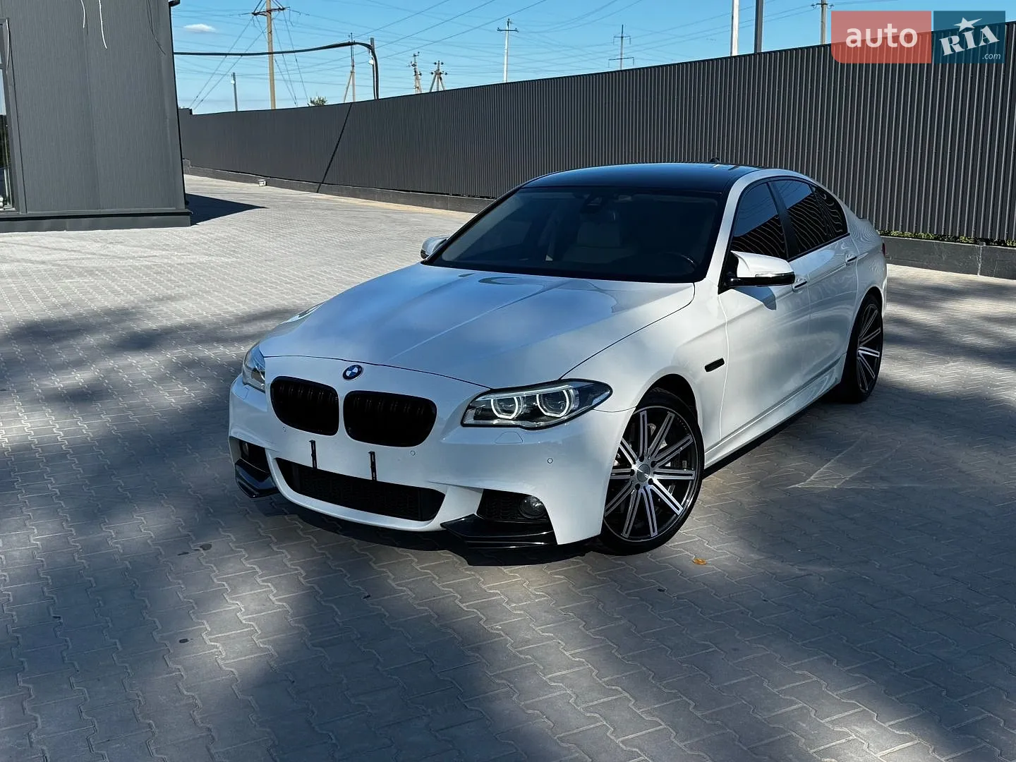 2011 BMW 5er - мініатюра 4