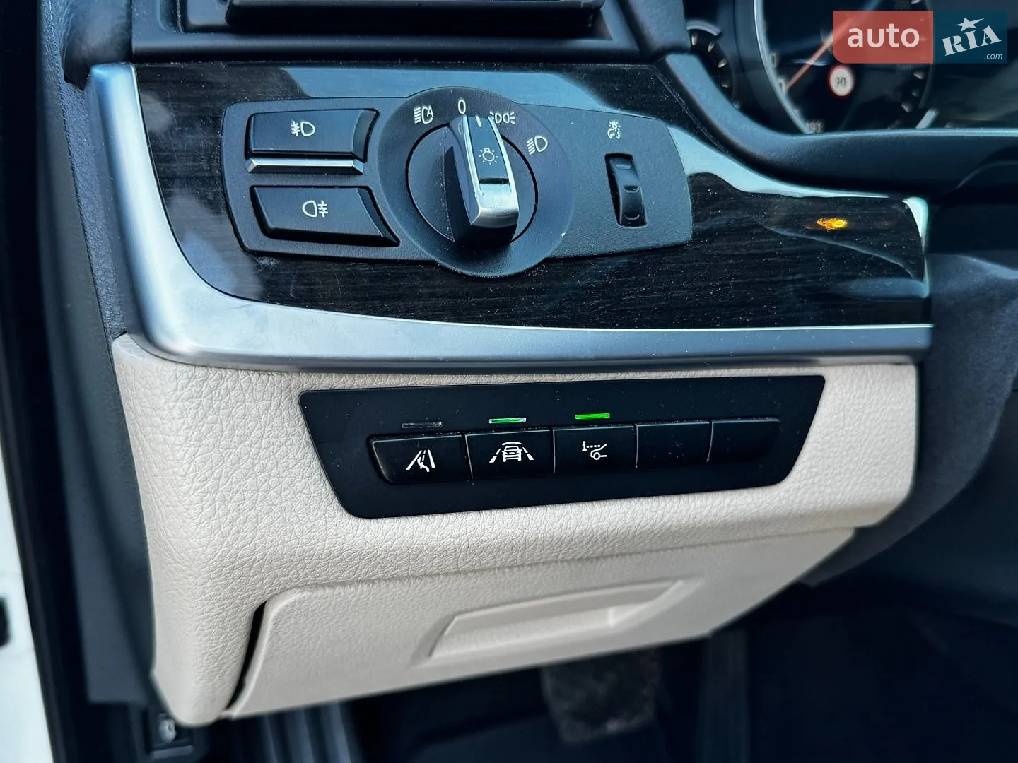 2011 BMW 5er - мініатюра 12