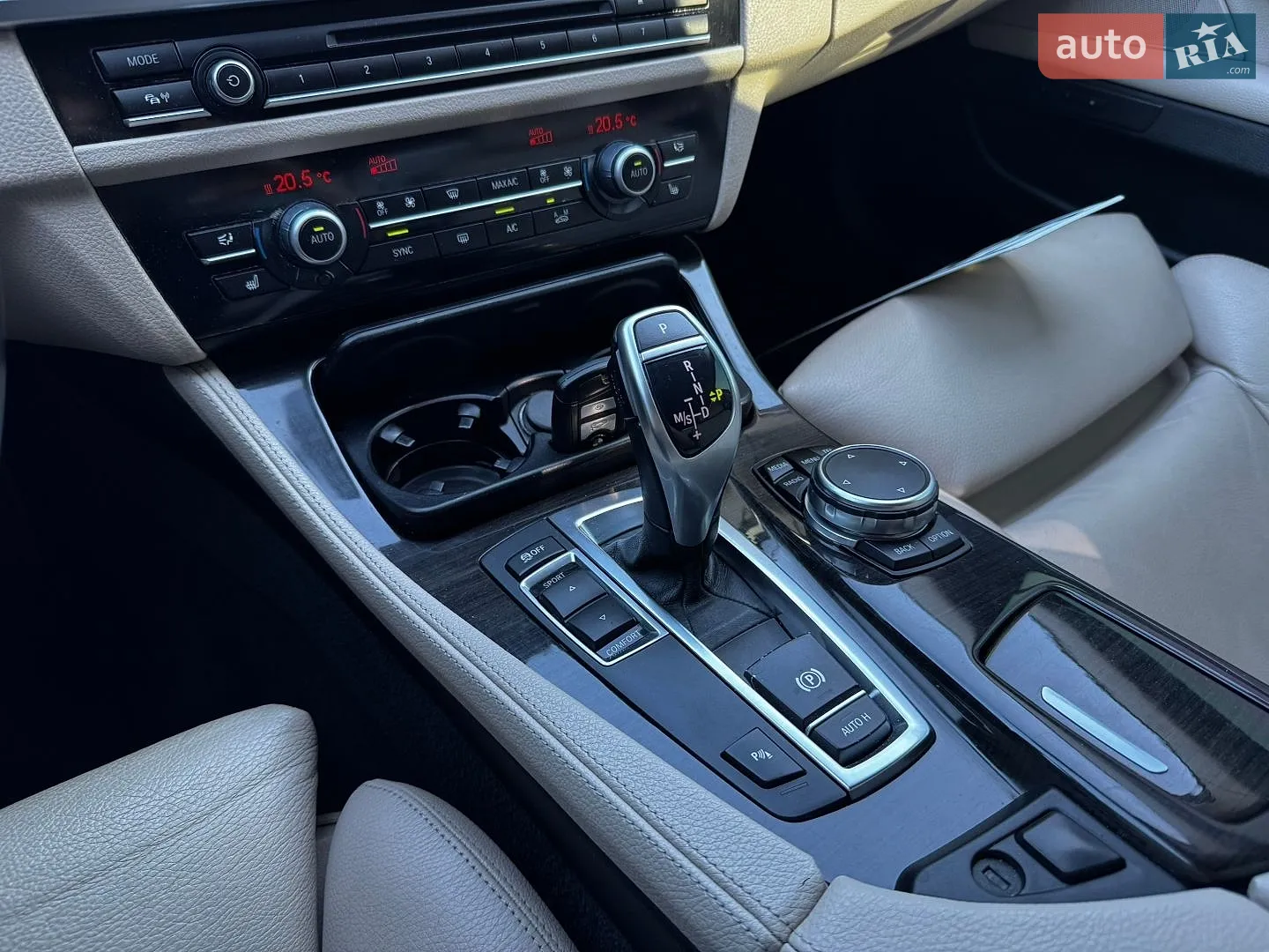 2011 BMW 5er - мініатюра 14