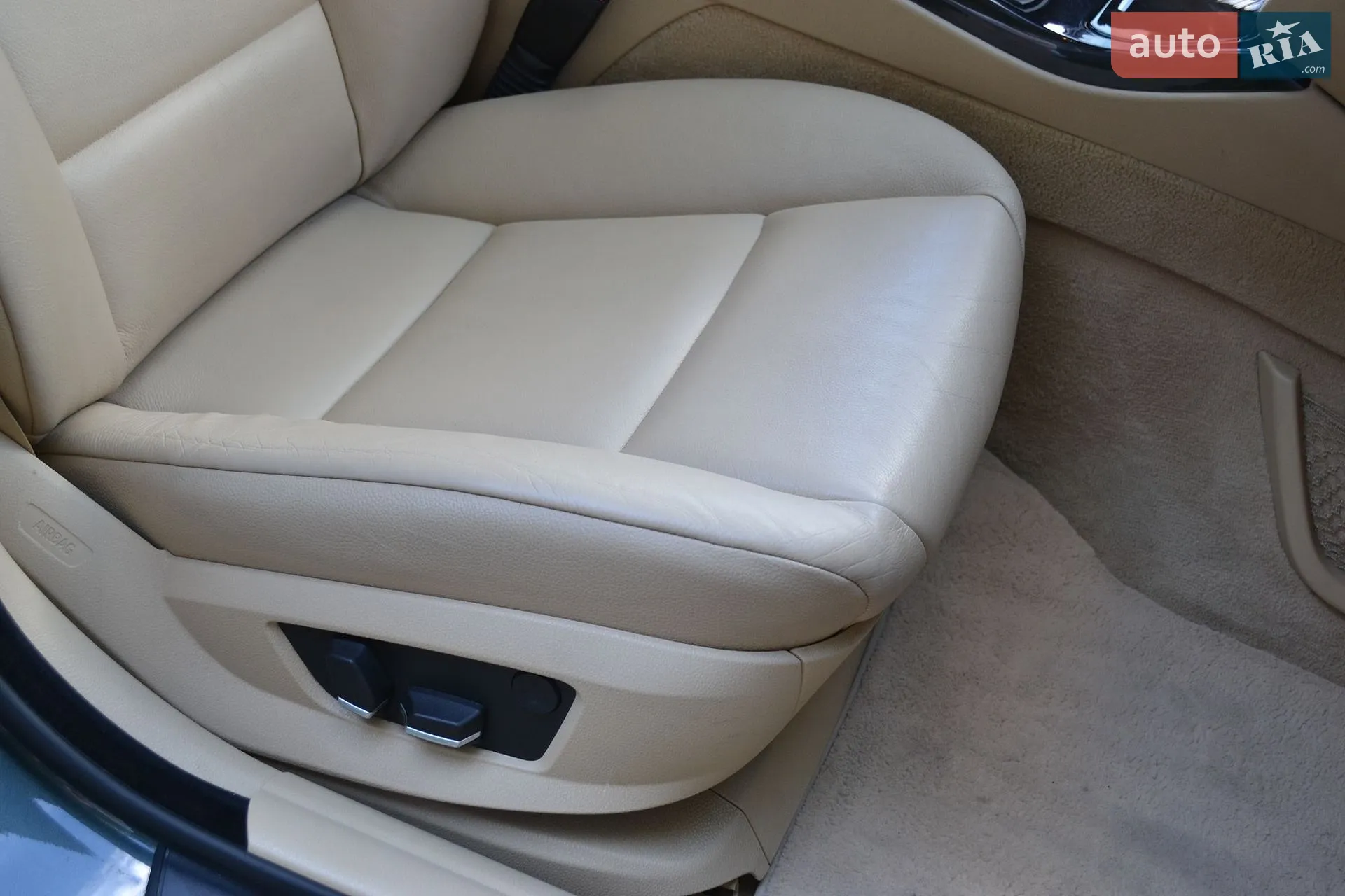 2011 BMW 5er - мініатюра 21