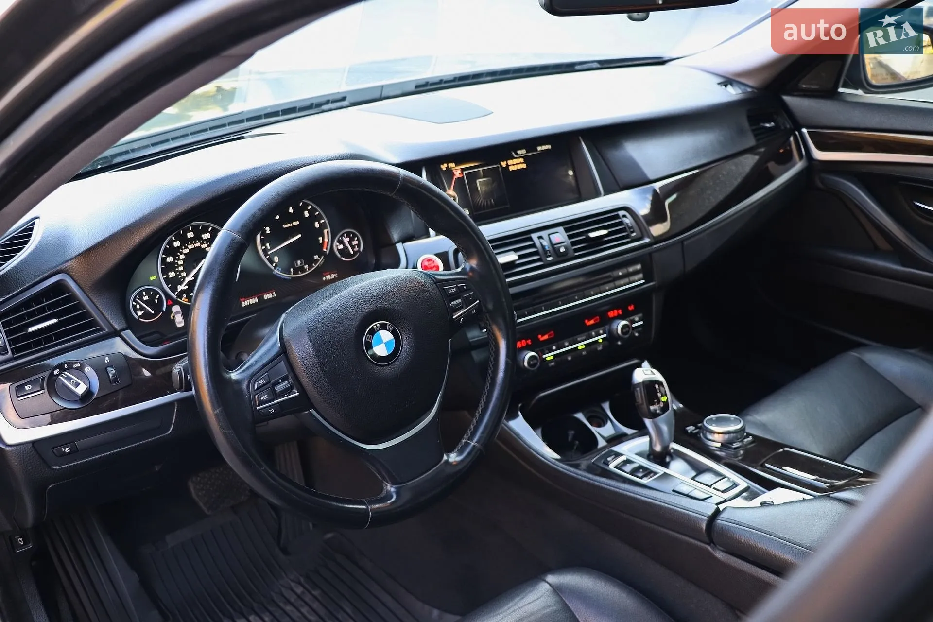 2015 BMW 5er - мініатюра 10