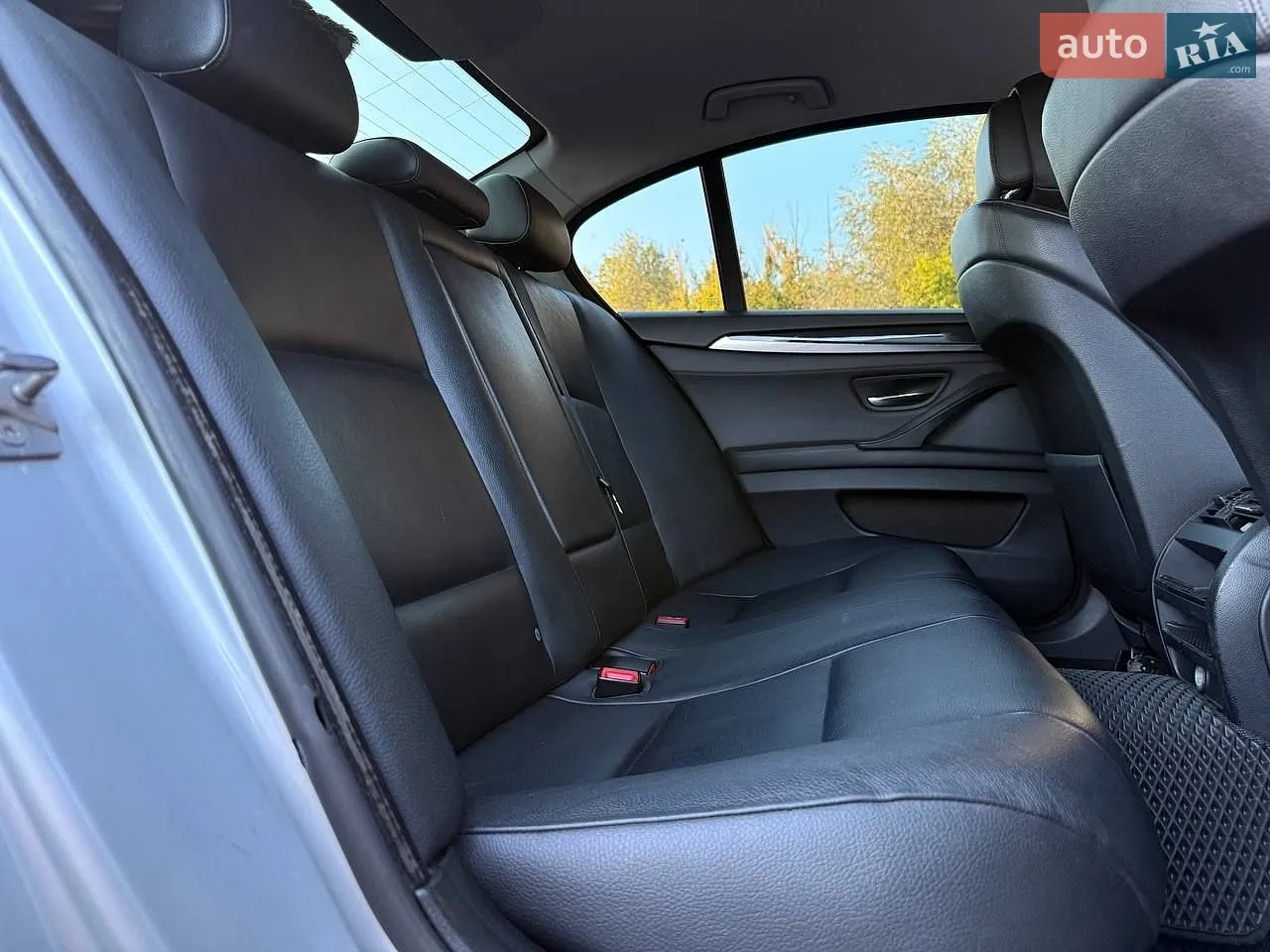 2010 BMW 5er - мініатюра 18