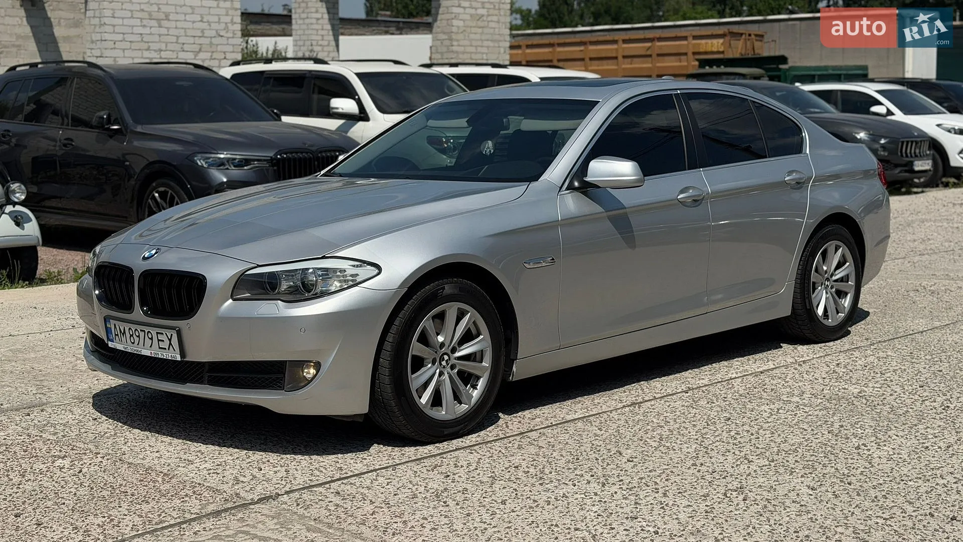 2011 BMW 5er - мініатюра 3