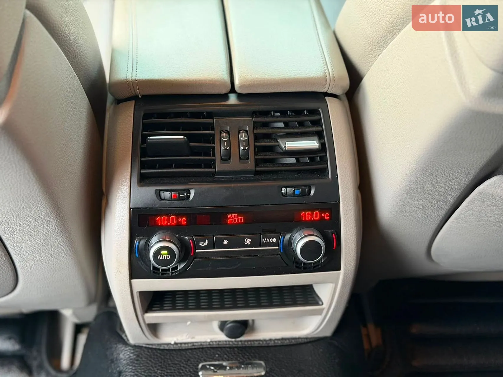 2012 BMW 5er - мініатюра 17