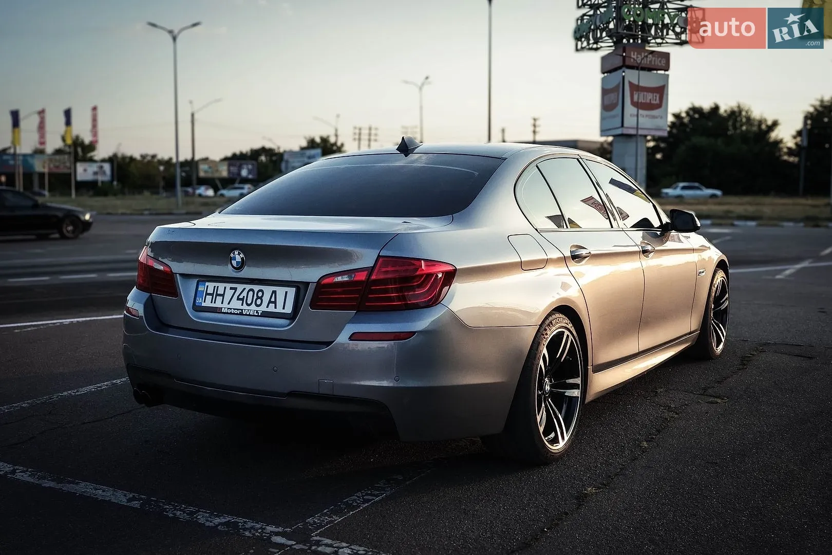 2014 BMW 5er - мініатюра 2