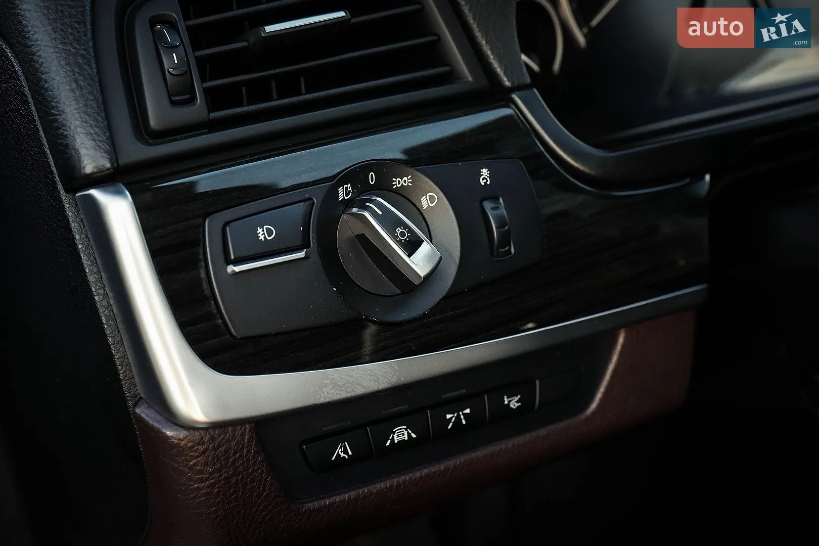 2014 BMW 5er - мініатюра 28
