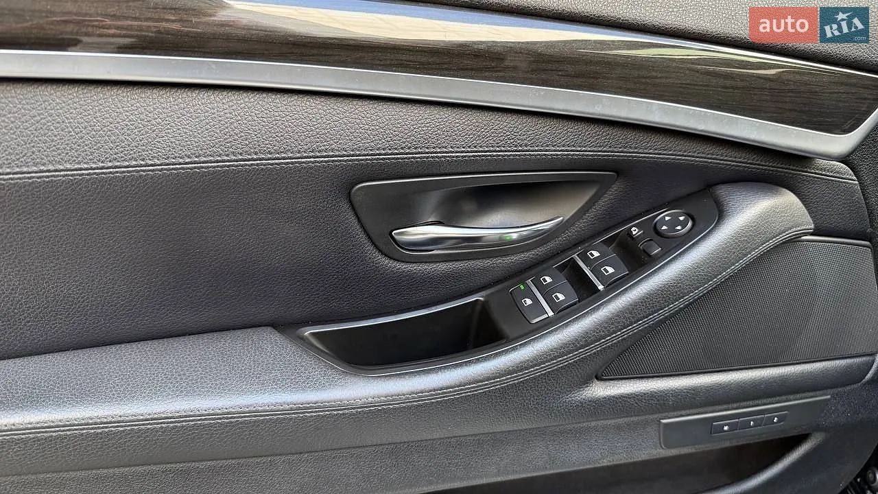 2012 BMW 5er - мініатюра 16