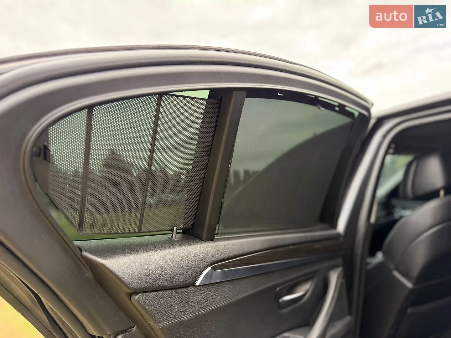 2010 BMW 5er - мініатюра 31
