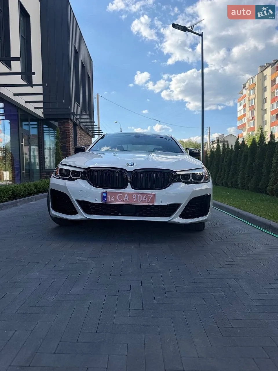 2018 BMW 5er - мініатюра 2