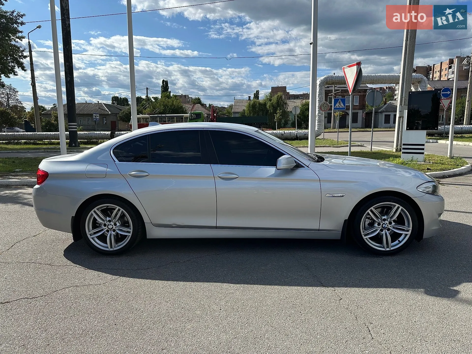 2010 BMW 5er - мініатюра 9