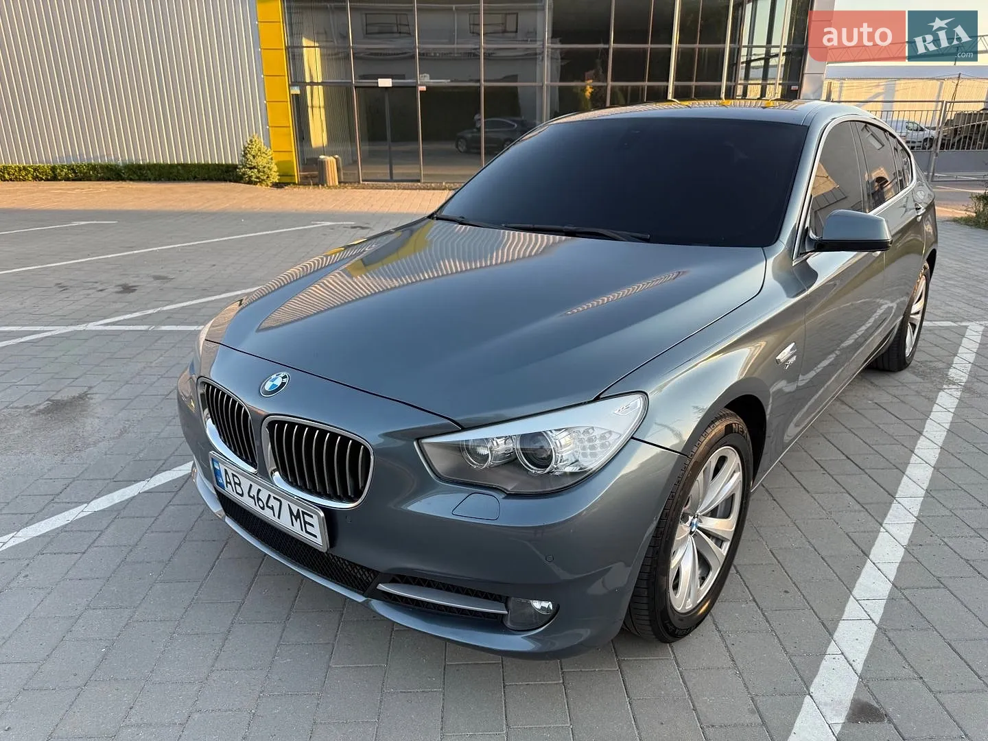 2011 BMW 5er - мініатюра 2