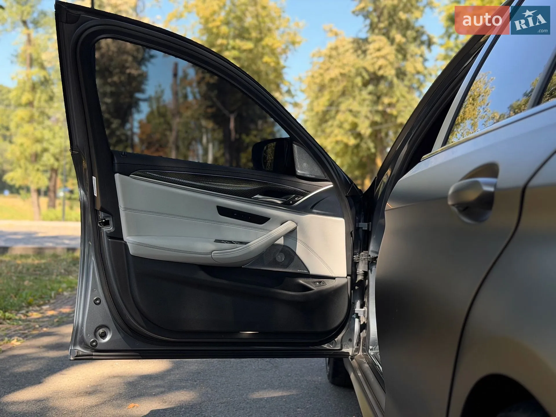2017 BMW 5er - мініатюра 18