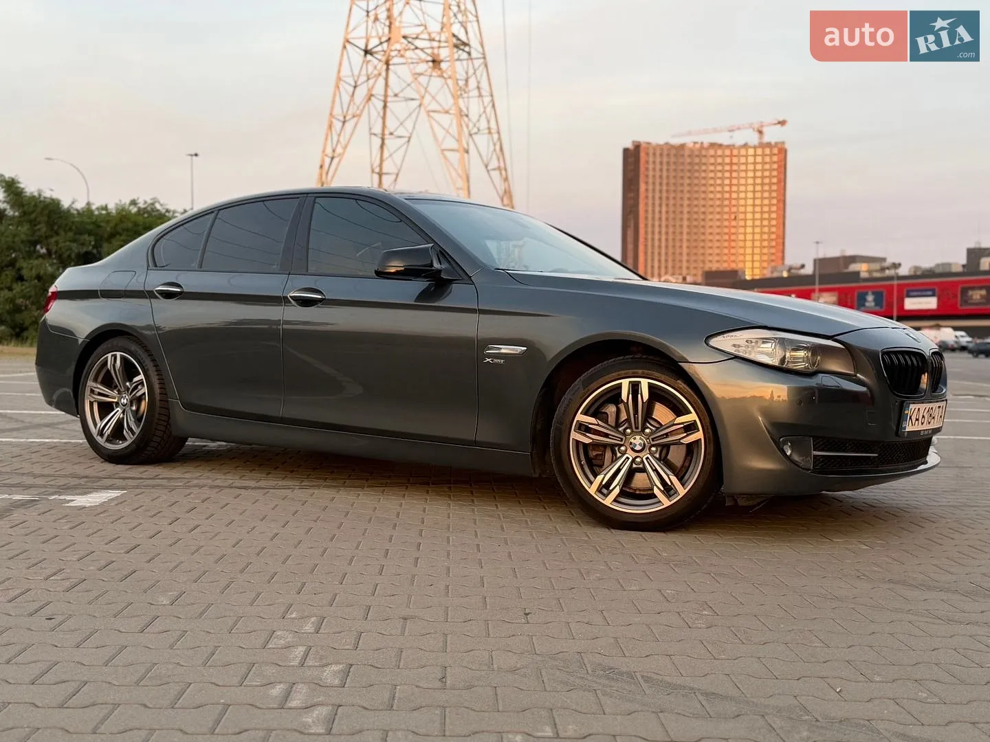 2011 BMW 5er - мініатюра 2
