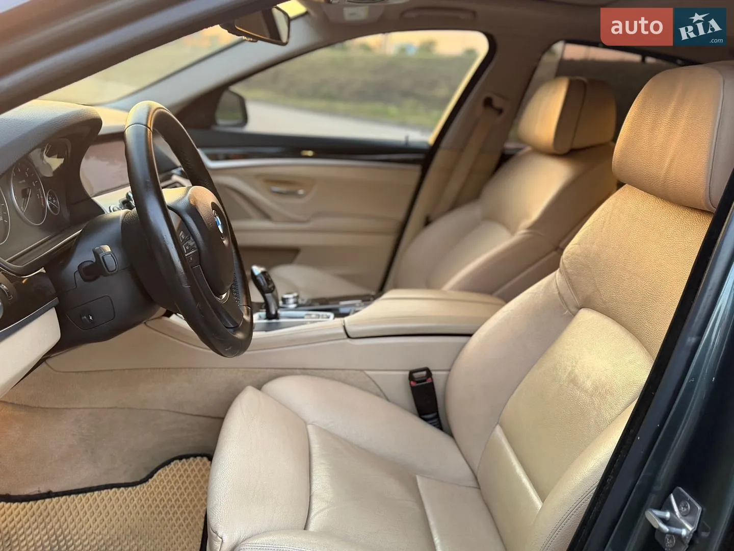 2011 BMW 5er - мініатюра 19