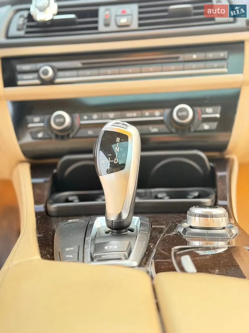 2011 BMW 5er - мініатюра 37