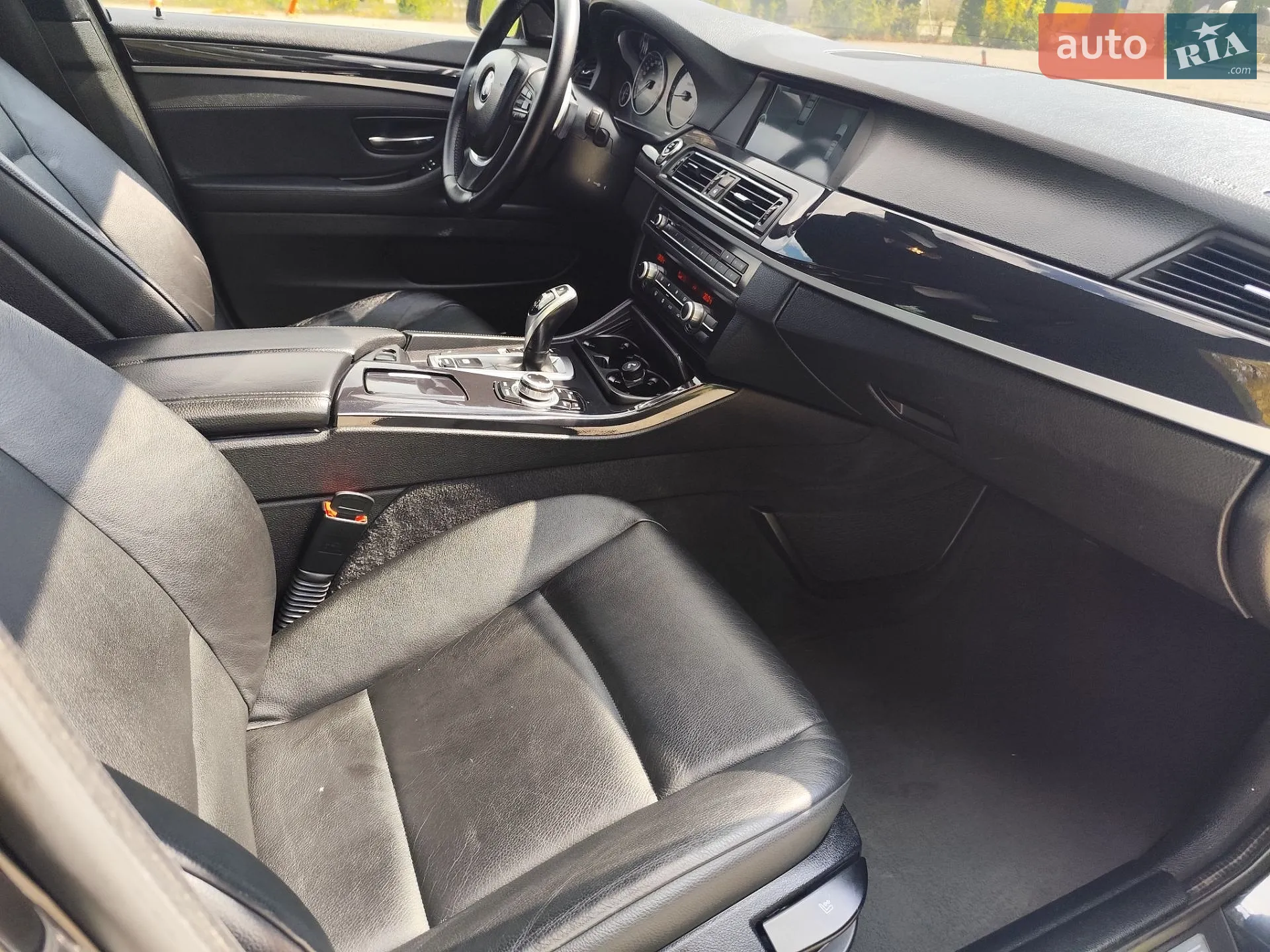 2011 BMW 5er - мініатюра 36