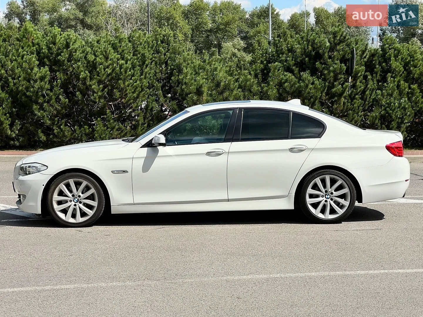 2010 BMW 5er - мініатюра 11
