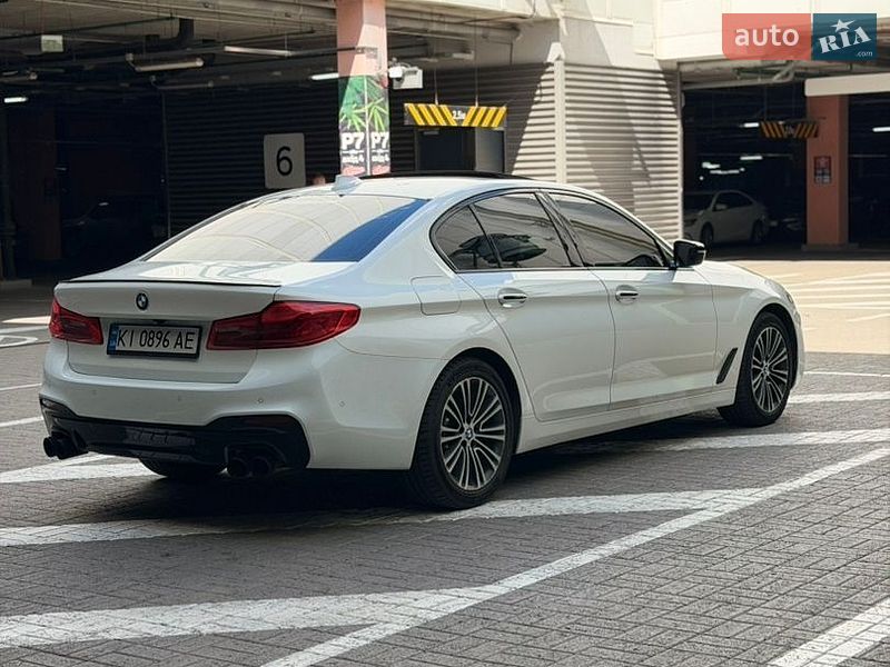 Седан BMW 5 Series 2017 в Киеве