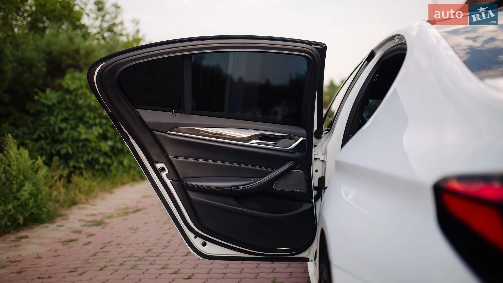 2017 BMW 5er - мініатюра 19