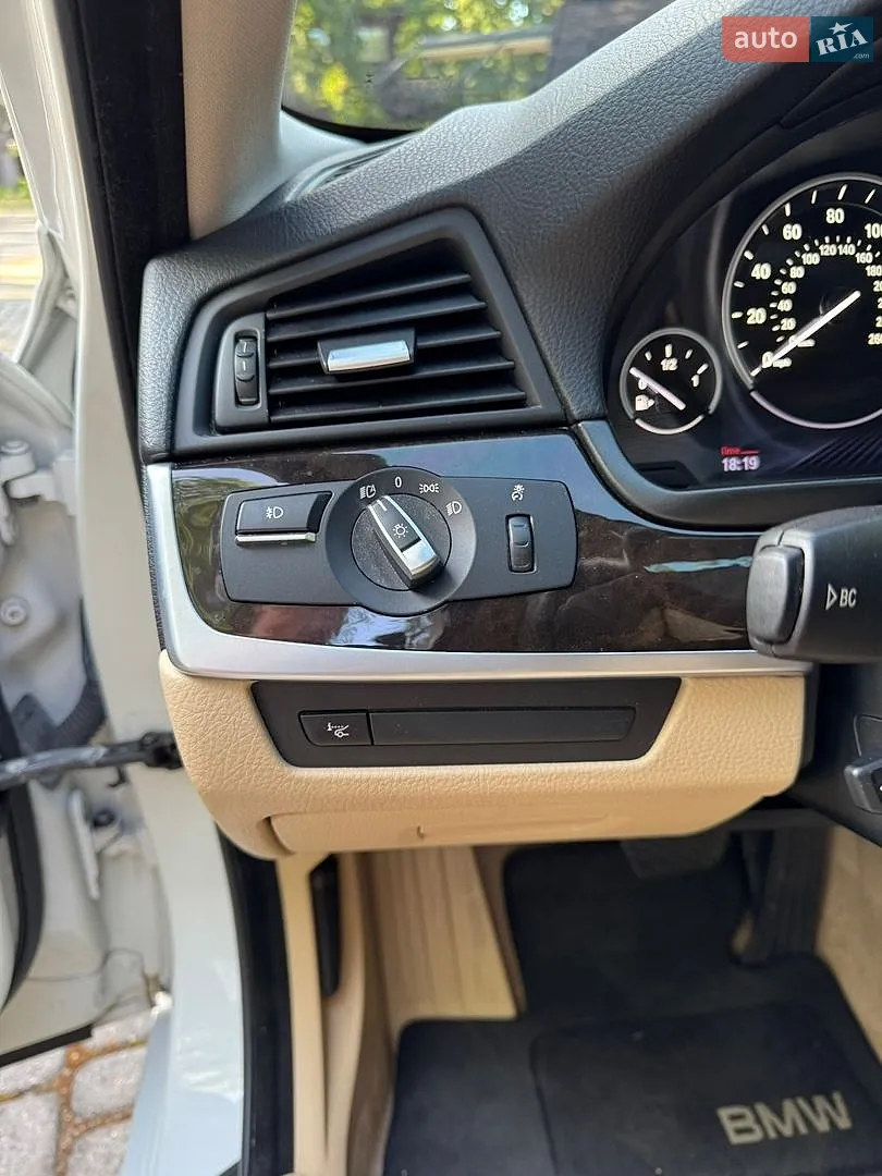 2012 BMW 5er - мініатюра 13
