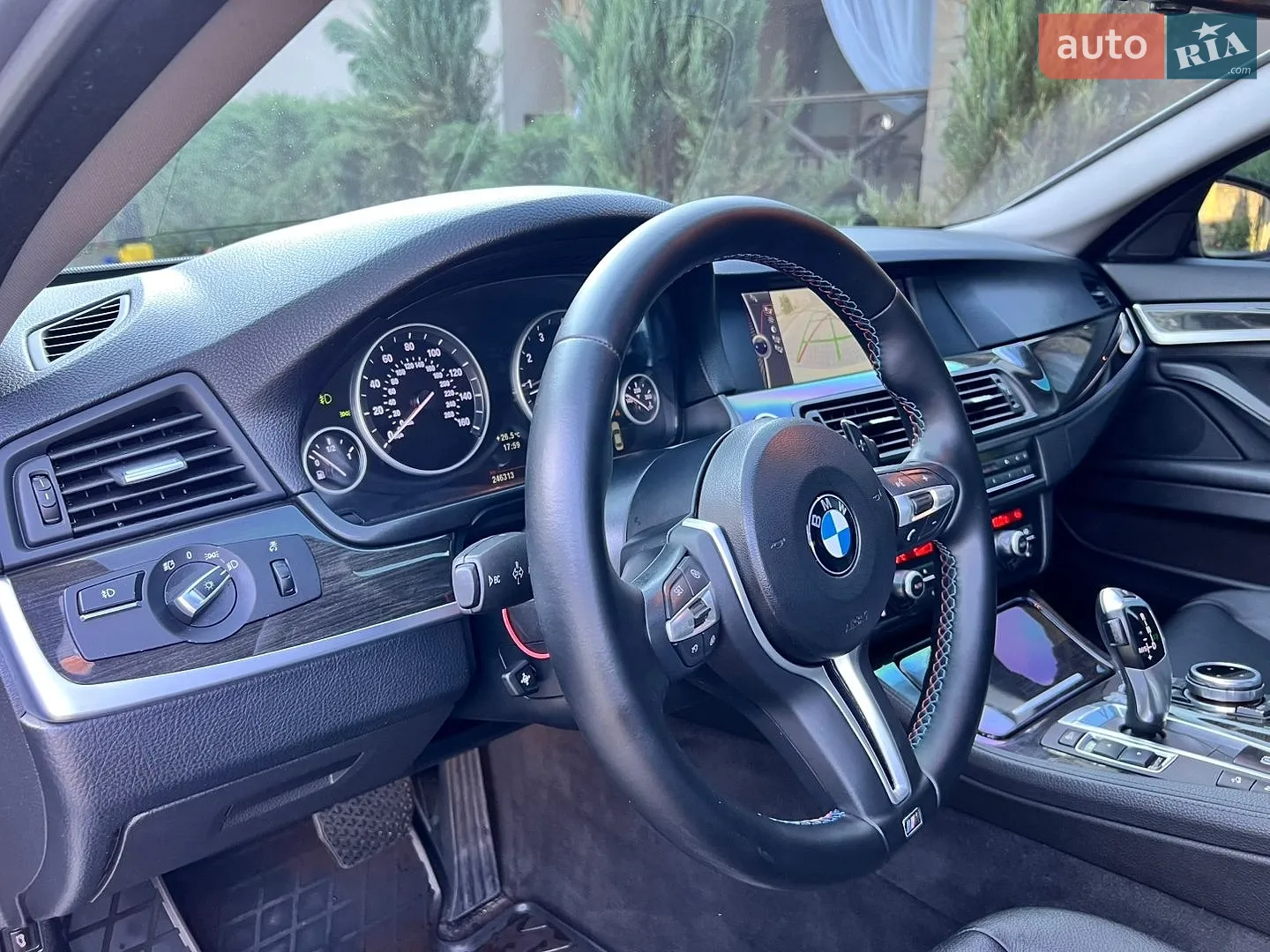 2011 BMW 5er - мініатюра 26