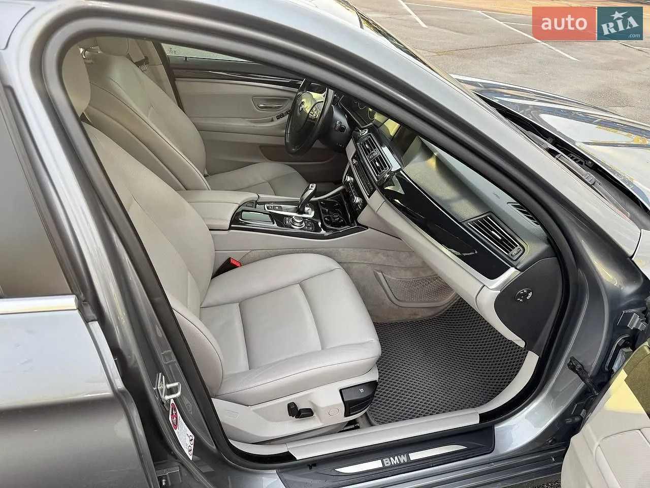 2011 BMW 5er - мініатюра 12
