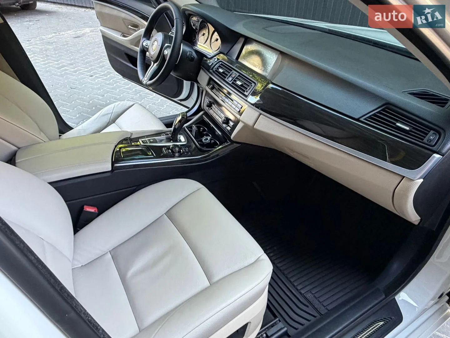 2013 BMW 5er - мініатюра 13
