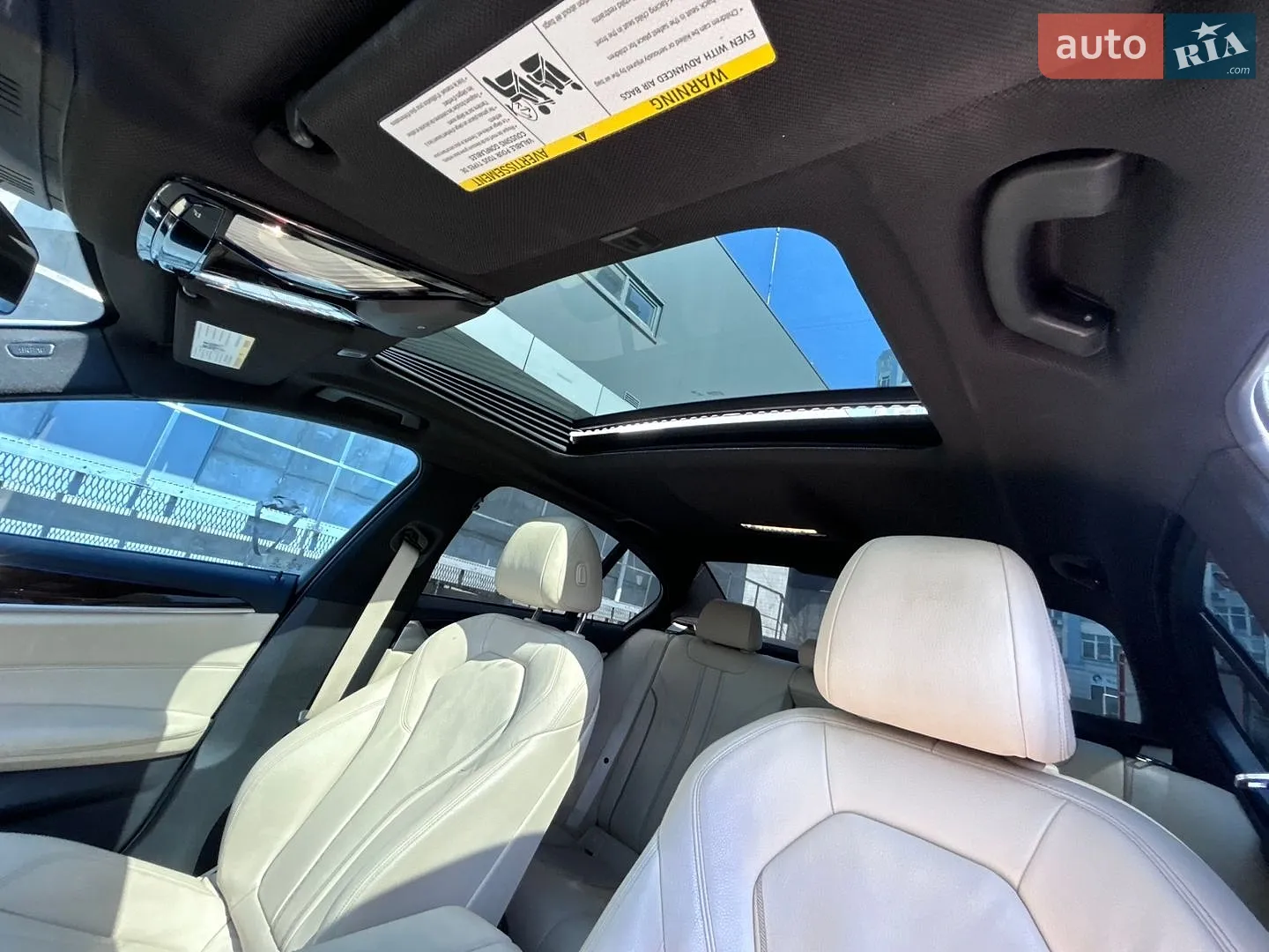 2017 BMW 5er - мініатюра 16