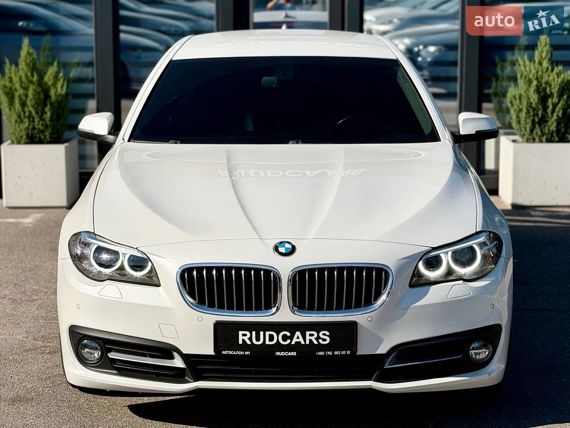 2016 BMW 5er - мініатюра 2