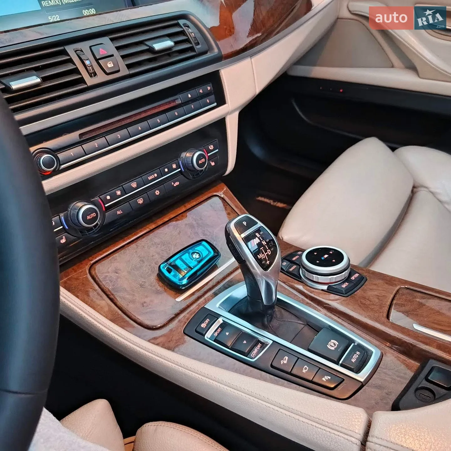 2012 BMW 5er - мініатюра 18
