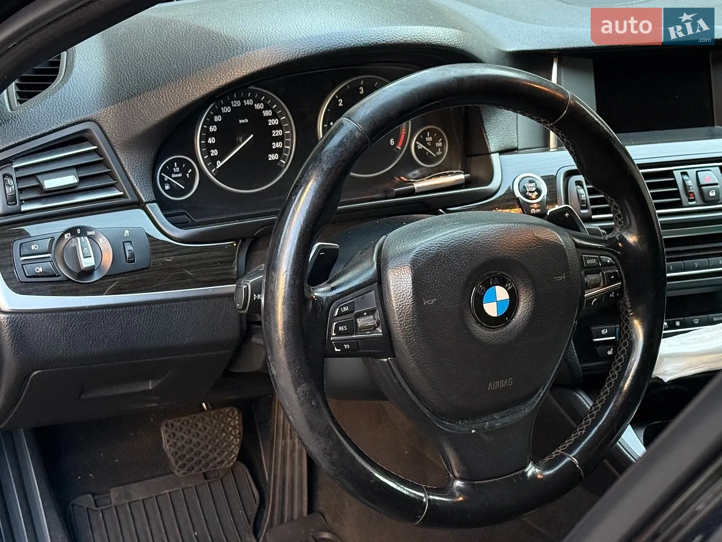 2015 BMW 5er - мініатюра 11