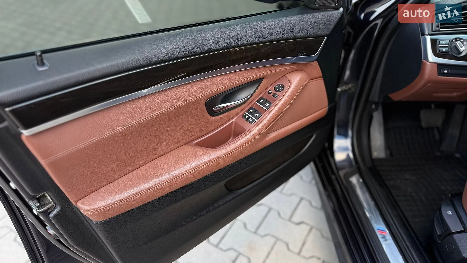 2012 BMW 5er - мініатюра 11