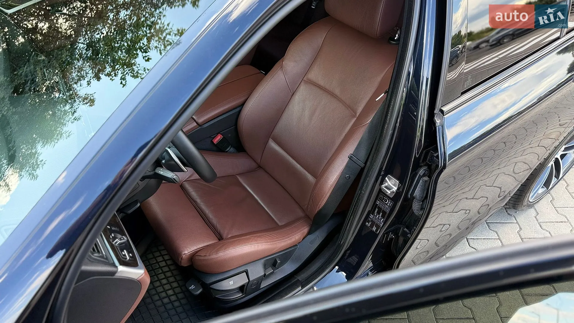 2012 BMW 5er - мініатюра 9
