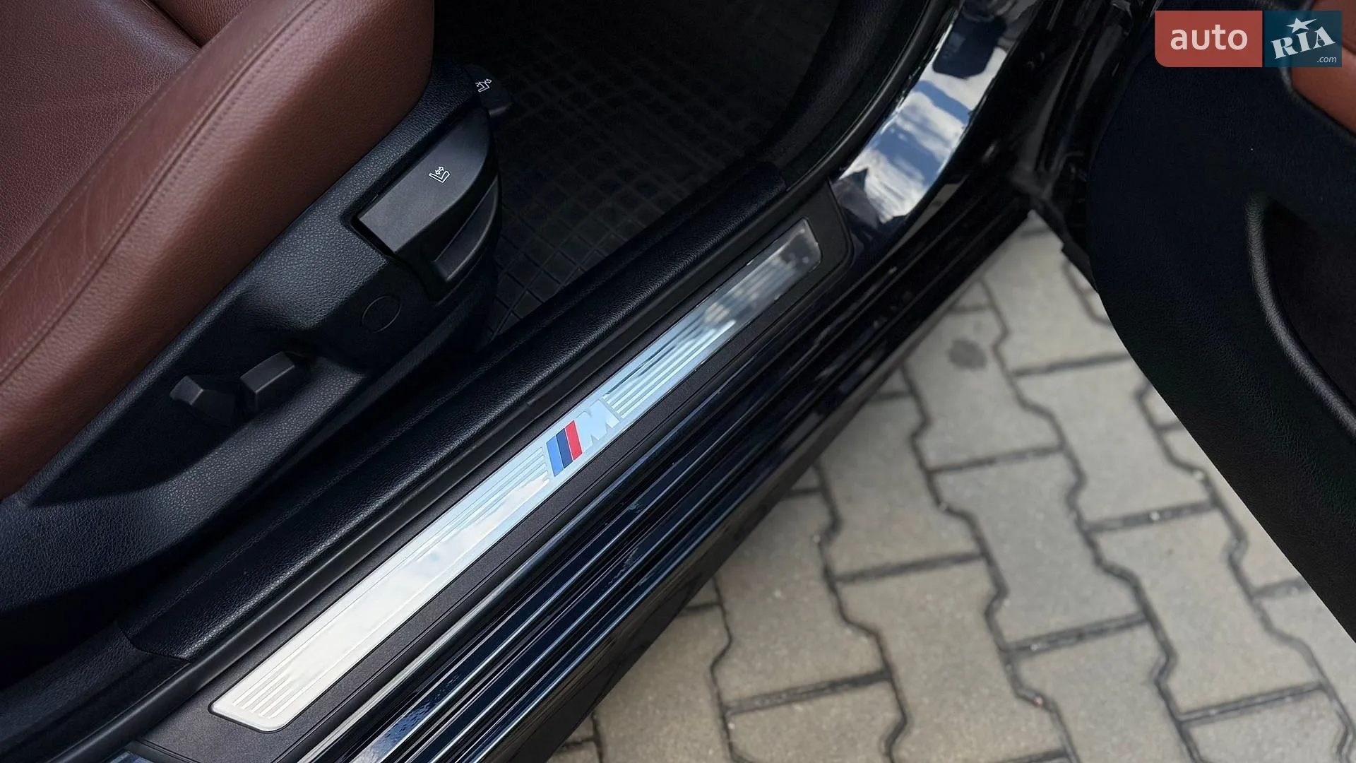 2012 BMW 5er - мініатюра 12