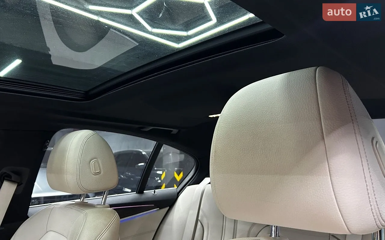 2017 BMW 5er - мініатюра 11