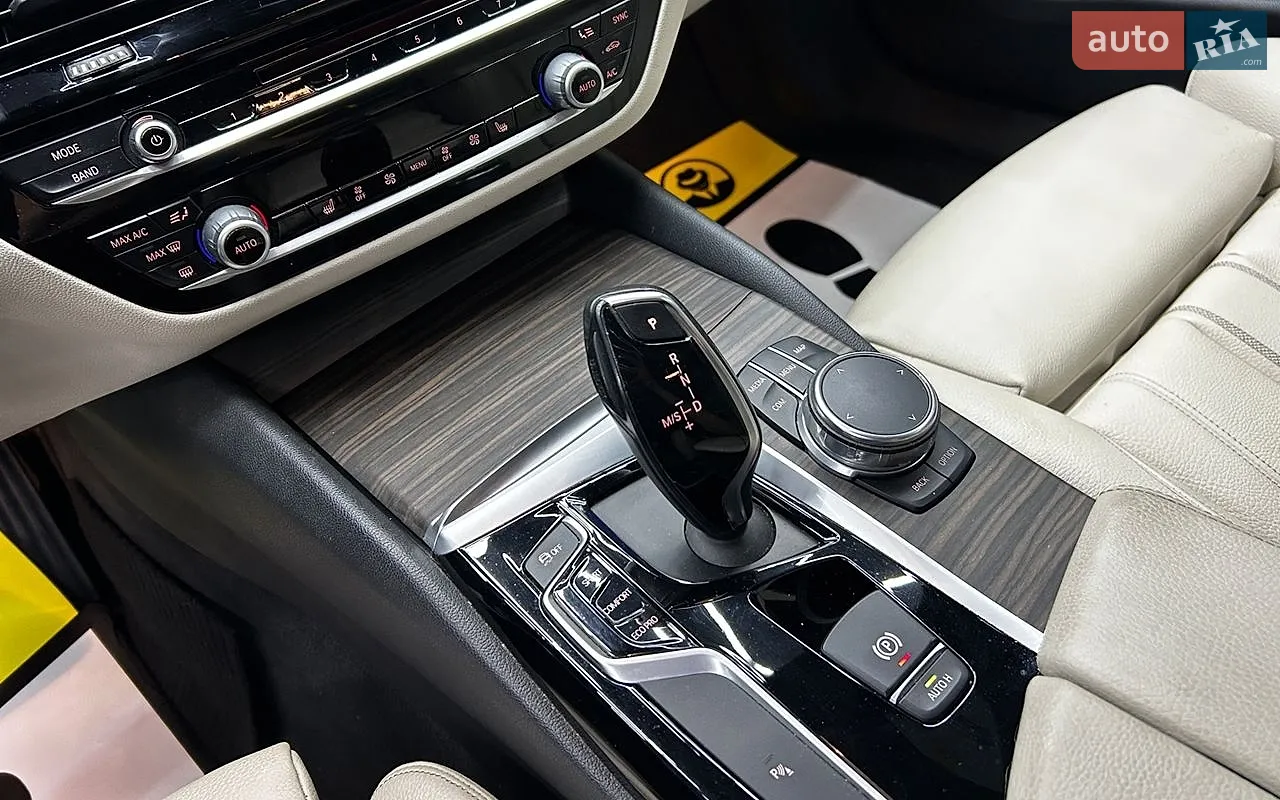 2017 BMW 5er - мініатюра 19
