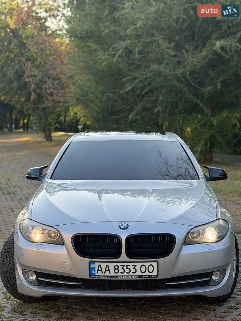 2011 BMW 5er - мініатюра 2