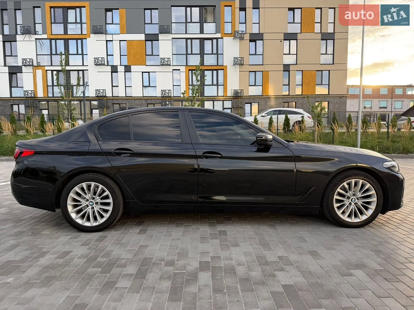 2020 BMW 5er - мініатюра 2